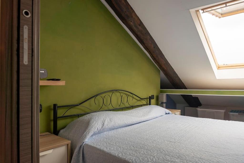 Cozy Attic In The City Center Turin Exterior photo